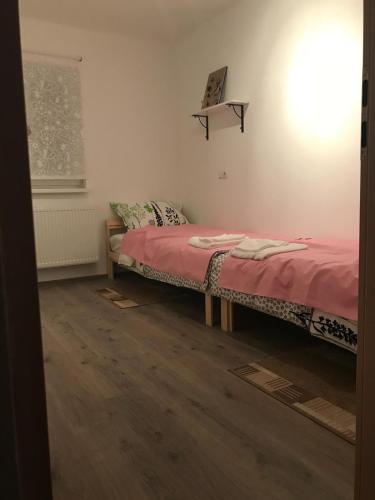 Rooms Mikiにあるベッド