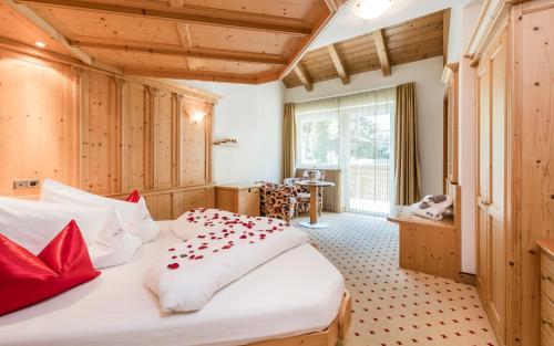 Postel nebo postele na pokoji v ubytování DAS BADL - Smart Retreat AO
