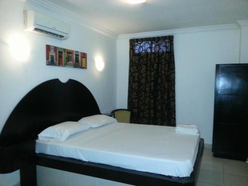 Gallery image of Hotel Pension Corona in Panama City