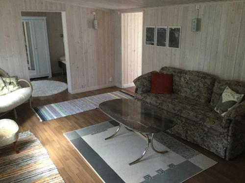 Ein Sitzbereich in der Unterkunft Holiday Home near Norrköping