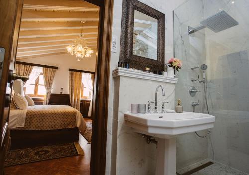 Kúpeľňa v ubytovaní Heritage Hotel Cardo