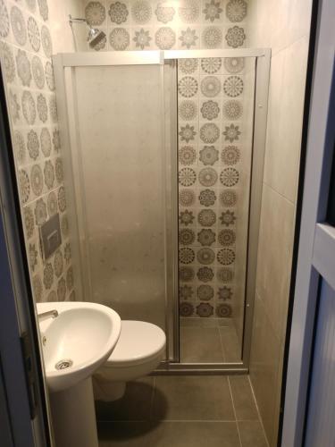 Un baño de Antique Hostel