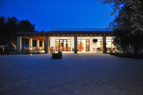 Budova, kde se aparthotel nachází