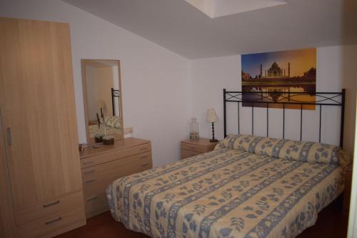 Kama o mga kama sa kuwarto sa MSJ94 Bonito Apartamento en Marina Sant Jordi