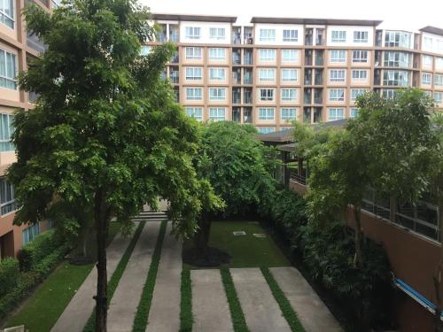 Ảnh trong thư viện ảnh của Baan Thew Lom Condo Cha am By PoPu ở Ban Sahakham