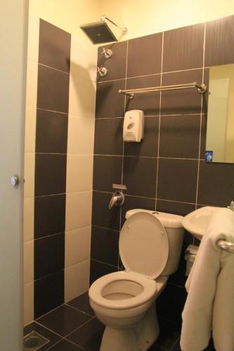 Putra One Avenue Hotel – Photos 3