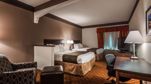 Postel nebo postele na pokoji v ubytování Best Western Tolleson