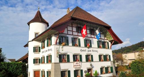 Foto sihtkohas Suhr asuva majutusasutuse Hotel zum Kreuz galeriist