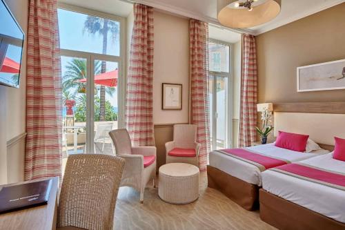 Gallery image of Hôtel Vacances Bleues Royal Westminster in Menton