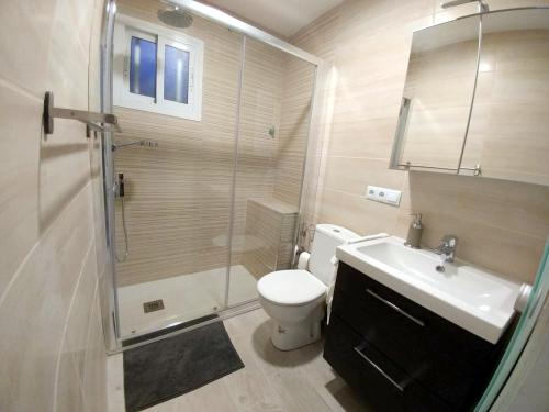 A bathroom at Canteras Bonamar 509