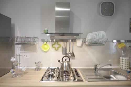 Η κουζίνα ή μικρή κουζίνα στο I Loft di Nonna Vincenza