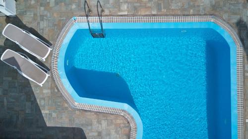 Piscina di Nissos Thira o nelle vicinanze