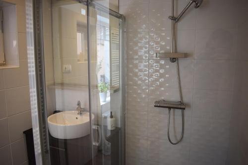 Ένα μπάνιο στο Buborék apartman