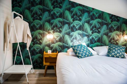 Ένα ή περισσότερα κρεβάτια σε δωμάτιο στο Georges Hostel & Café