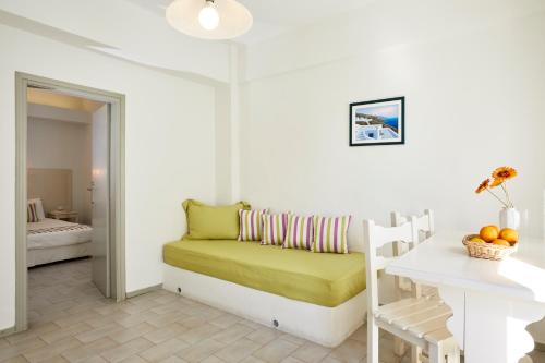 Letto o letti in una camera di Nissos Thira
