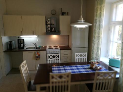 Dapur atau dapur kecil di Kotkan Residenssi Apartments