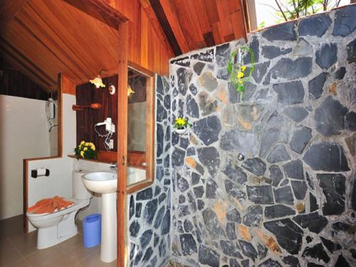 Ванная комната в Bundhaya Resort