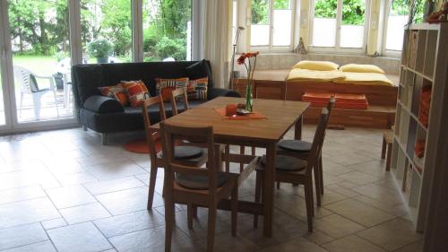 Postel nebo postele na pokoji v ubytování Ferienstudio Traunsee