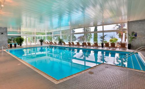 Bazén v ubytování BEATUS Wellness- & Spa-Hotel nebo v jeho okolí