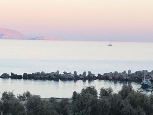 Gallery image of Hotel George in Agios Kirykos