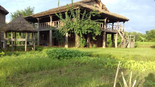 Giardino di Shanta Ghar A Rustic Guesthouse