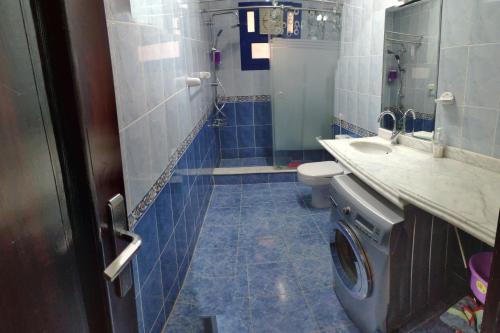 Koupelna v ubytování Maadi Apartment - 3 rooms ( Families Only )