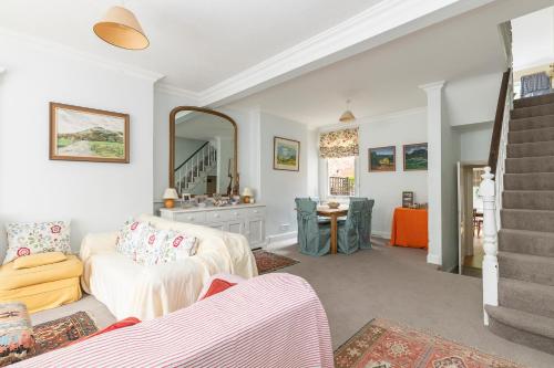 Charming 3 bed house with a rooftop terrace