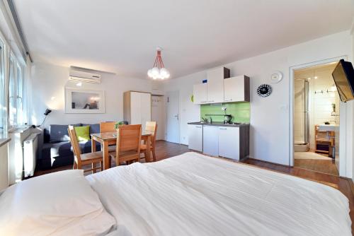 Vla Vla Apartments - Central Zagreb with Parking