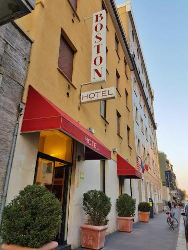 Hotel Boston