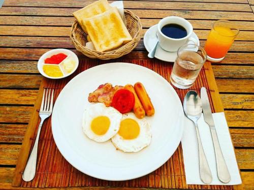 Breakfast options na available sa mga guest sa Diary Suite