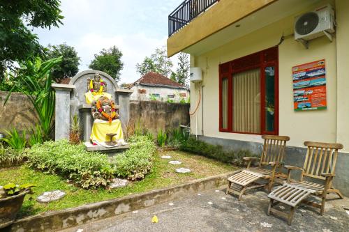 Galeriebild der Unterkunft Downtown Monkey Forest Hostel in Ubud