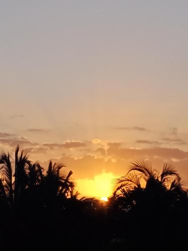 Amanecer o atardecer desde el camping resort o alrededores