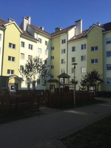 Budova, v ktorej sa apartmán nachádza