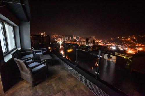 Vue générale sur Užice ou vue de la ville depuis l'appartement