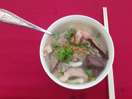 Jídlo v rezortu nebo okolí