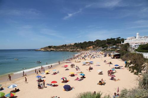 Apartamento com Piscina em Albufeira, Praia da Oura