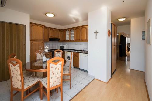 Kuchyň nebo kuchyňský kout v ubytování Apartman Ruzica Crikvenica