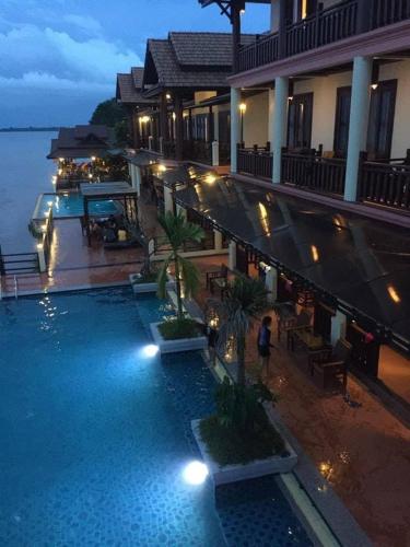 Gallery image of Pon Arena Hotel in Muang Không