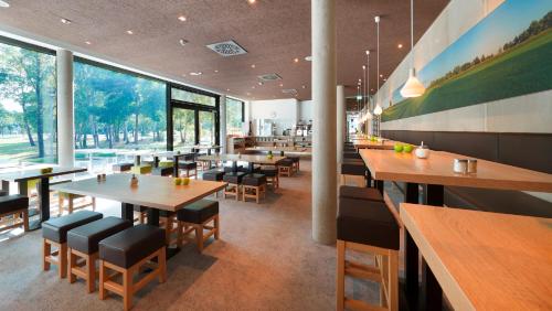 Nhà hàng/khu ăn uống khác tại 7THINGS - my favorite apartment