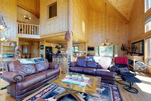 Hamilton Creek Cabin – Photos 2