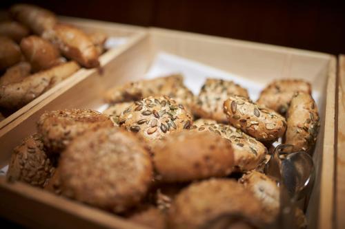 ホテルの敷地内または近くでの食事または食べ物