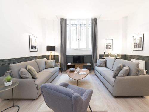 LivinParis - Luxury AC 3 Bedrooms République I