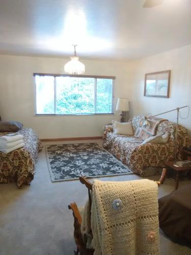 Lakeside Hostel & Guest House – Photos 4