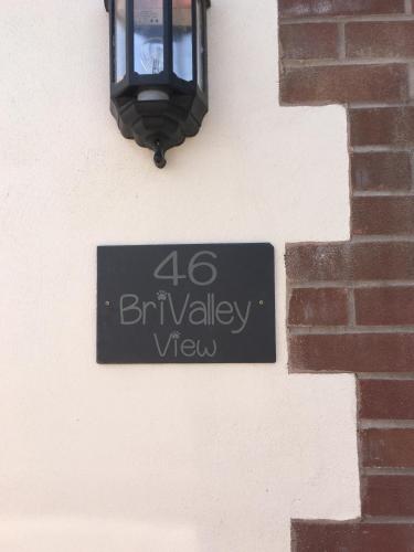 Certifikát, hodnocení, plakát nebo jiný dokument vystavený v ubytování BriValley View