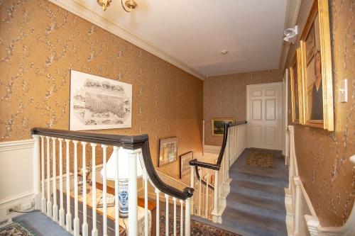 Un lugar para sentarse en Clark Currier Inn