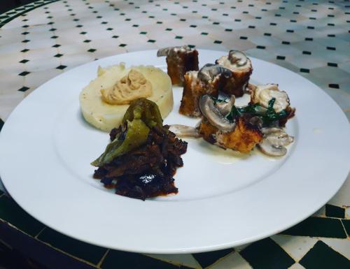 B&Bの敷地内または近くでの食事または食べ物