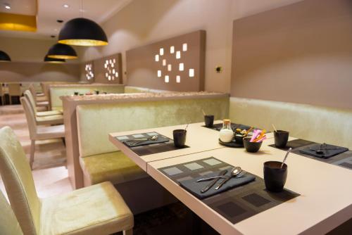 Restaurace v ubytování Radisson Blu Hotel N'Djamena