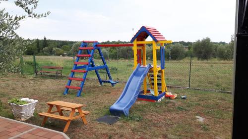 Детская игровая зона в Apartments Villa Adamović