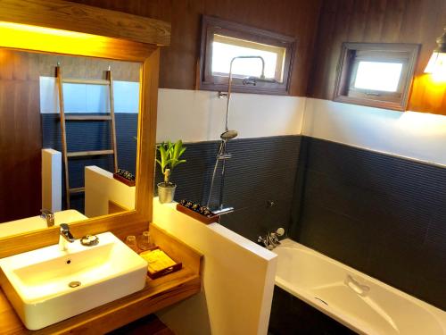 Koupelna v ubytování Inle Cottage Boutique Hotel