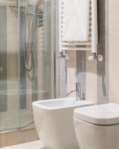 Ένα μπάνιο στο ViandanteHome, Luxury Rooms